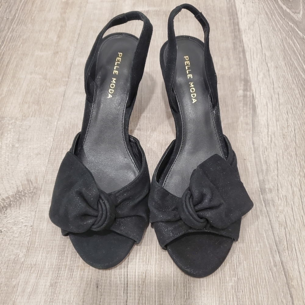 NEW Pelle Moda Black Leather Shimmer Sandals